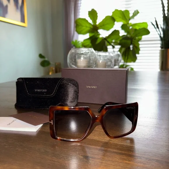 NWT Tom Ford Brown Square Sunglasses - Picture 2 of 6